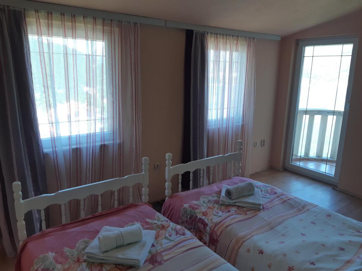 Villa Garden Apartments Herceg Novi Exterior foto